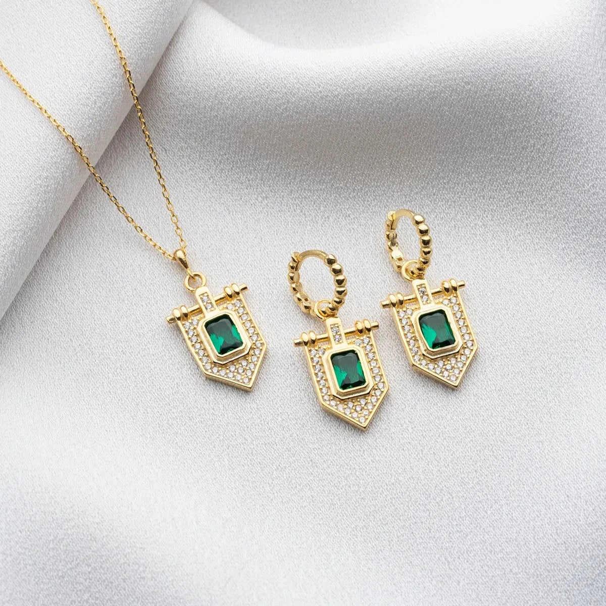 YEŞİL TAŞLI KOLYE KÜPE SET | 925 GÜMÜŞ