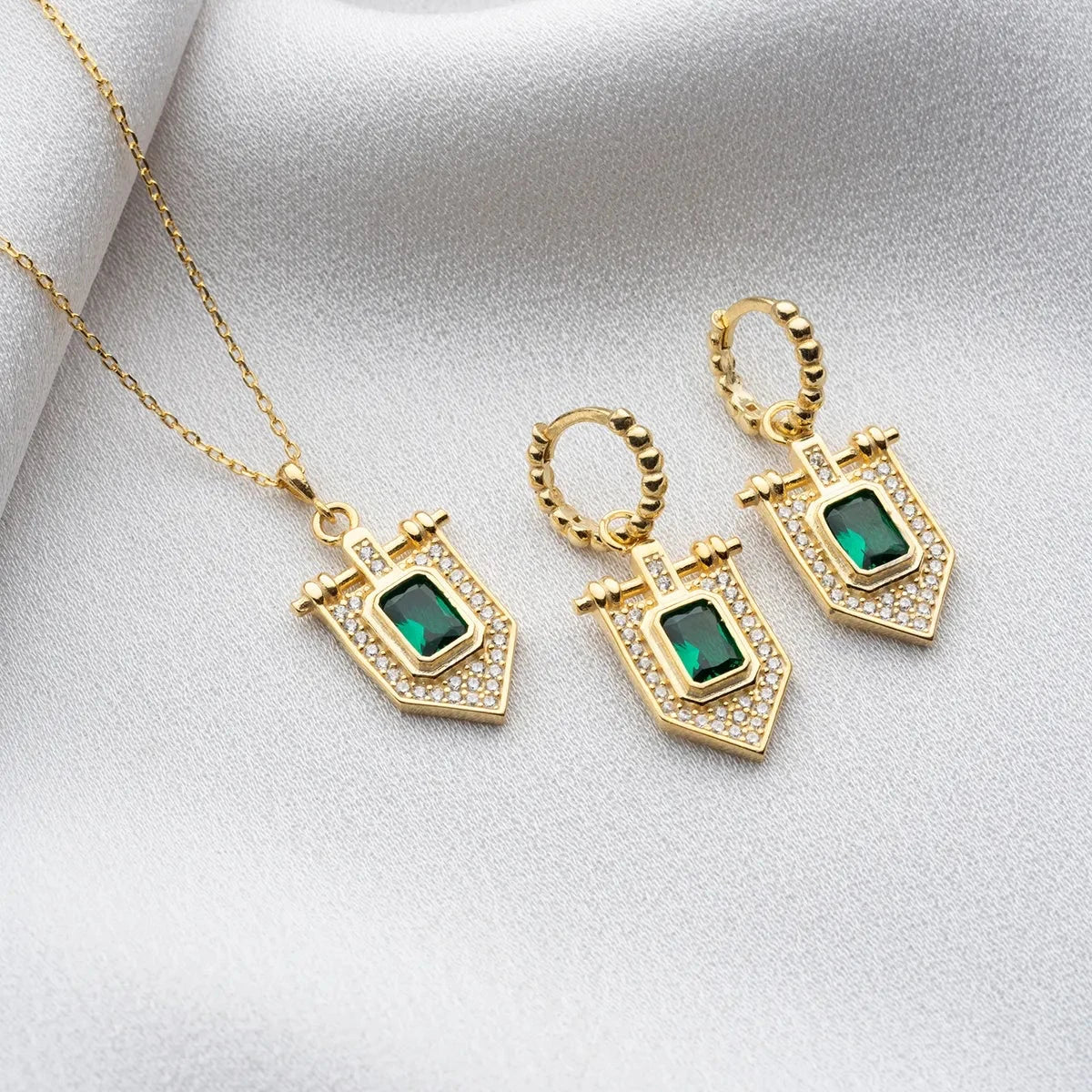 YEŞİL TAŞLI KOLYE KÜPE SET | 925 GÜMÜŞ