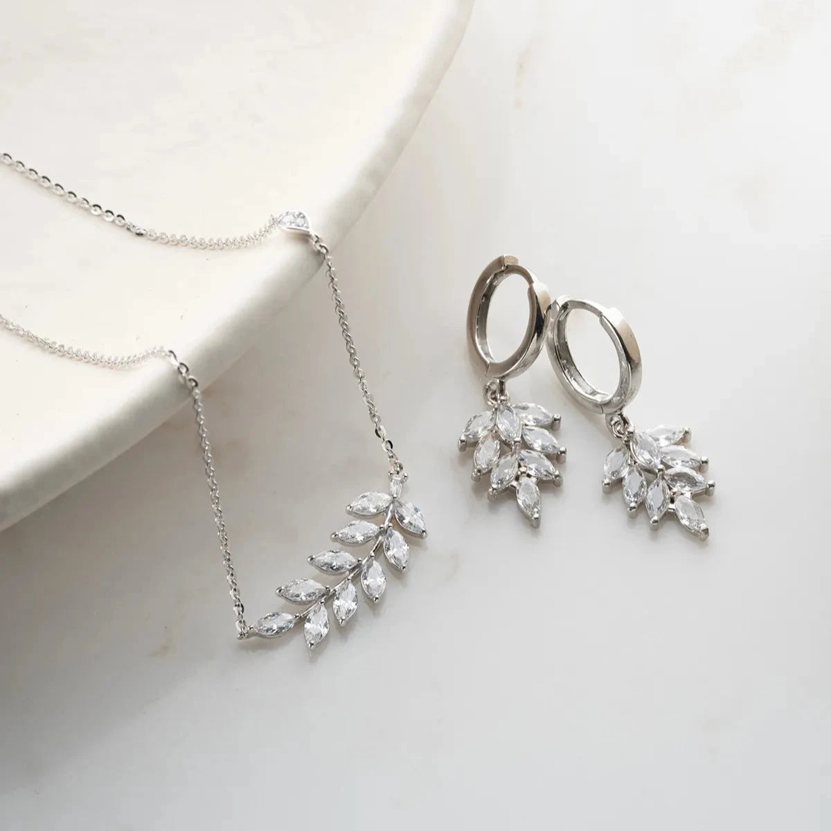 TAŞLI YAPRAK KOLYE KÜPE SET | 925 GÜMÜŞ