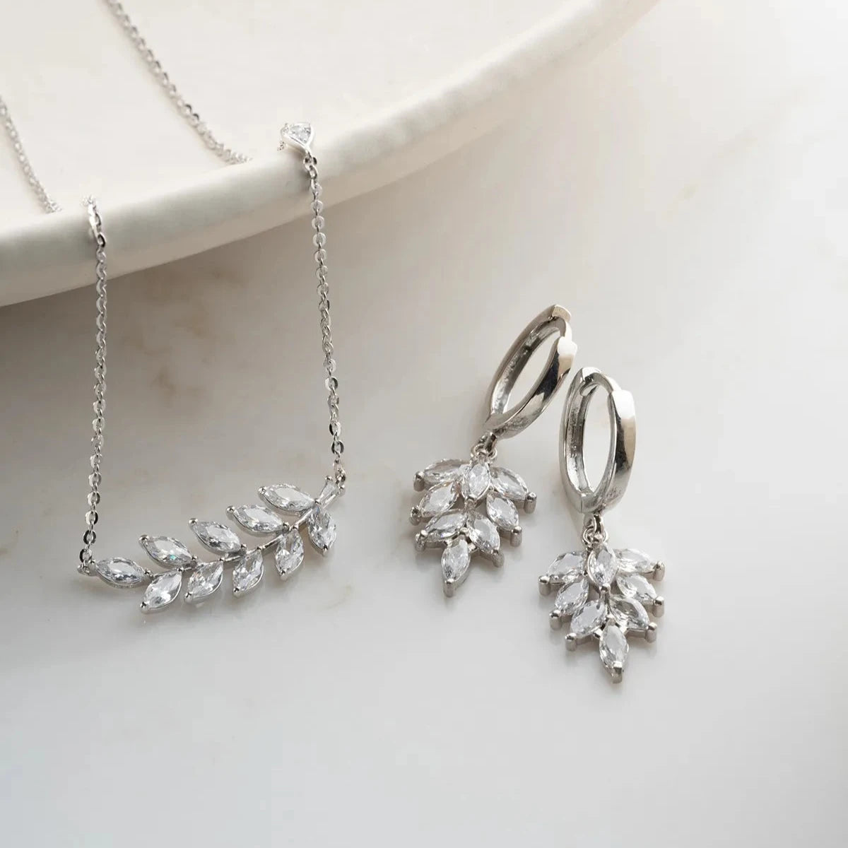 TAŞLI YAPRAK KOLYE KÜPE SET | 925 GÜMÜŞ