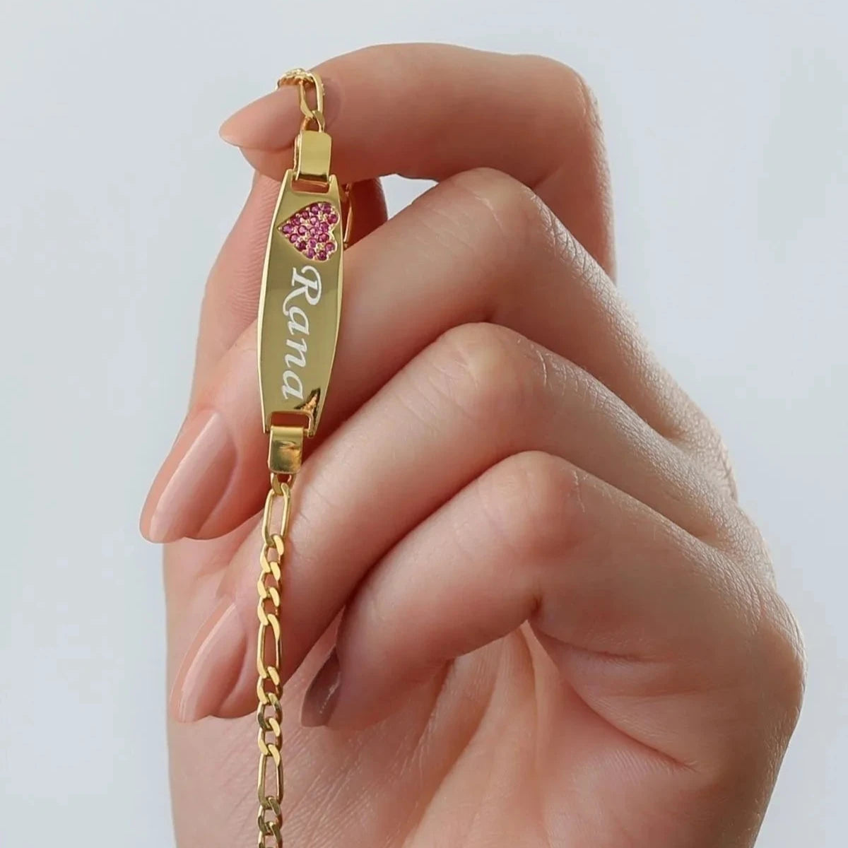 TAŞLI KALPLİ PLAKA BEBEK BİLEKLİK | 925 GÜMÜŞ