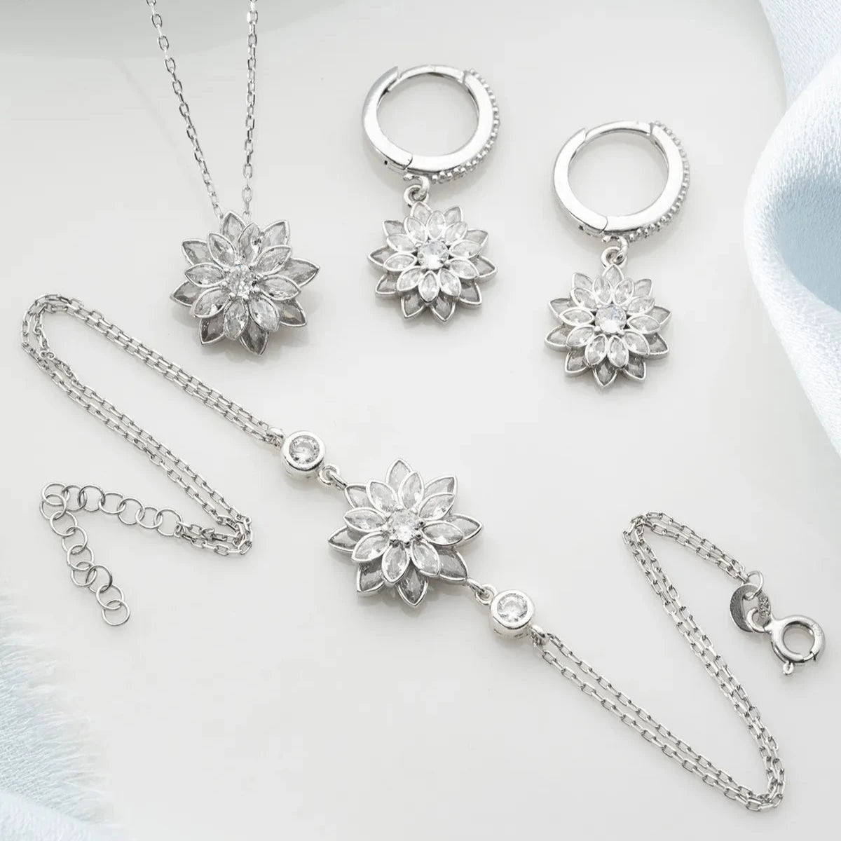 LOTUS ÇİÇEĞİ KOLYE KÜPE BİLEKLİK SET | 925 GÜMÜŞ