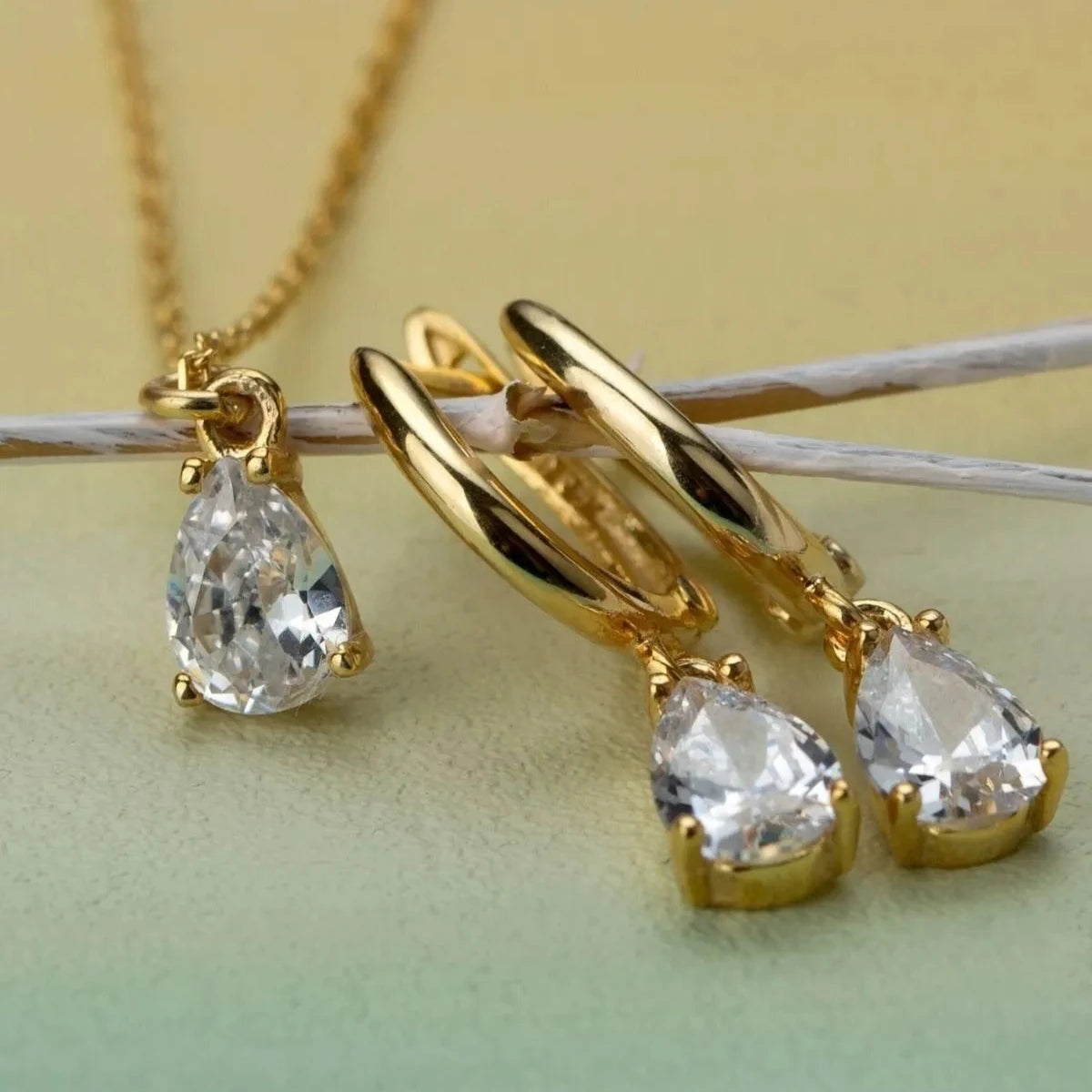 DAMLA TAŞLI KOLYE KÜPE SET | 925 GÜMÜŞ