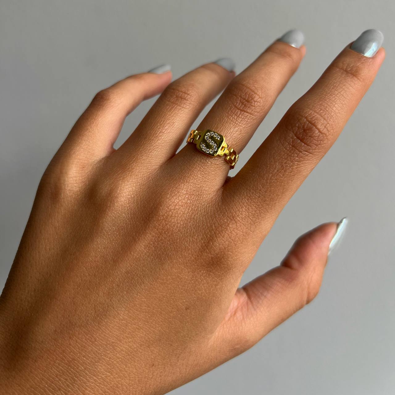 BRICKET LETTER RING (8659749896535)
