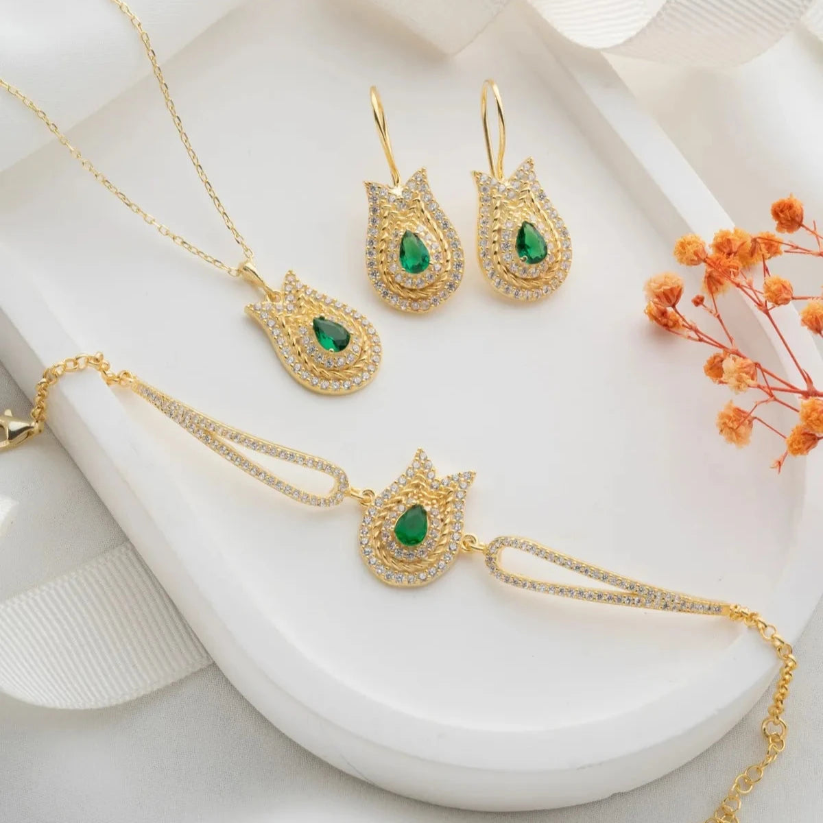 ZÜMRÜT YEŞİLİ LALE TAKI SET | 925 GÜMÜŞ