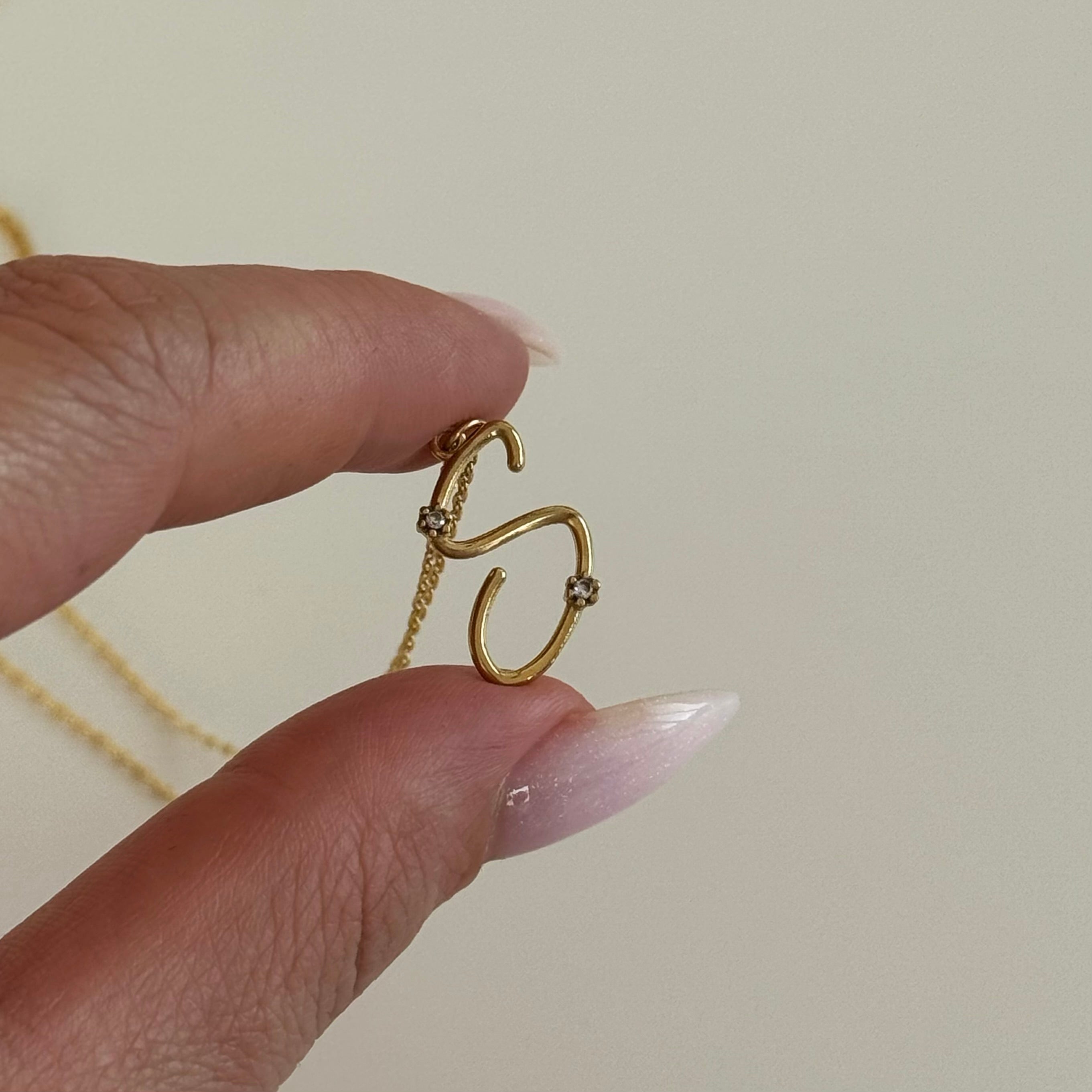 MİNİ TAŞLI HARF KOLYE | 925 GÜMÜŞ