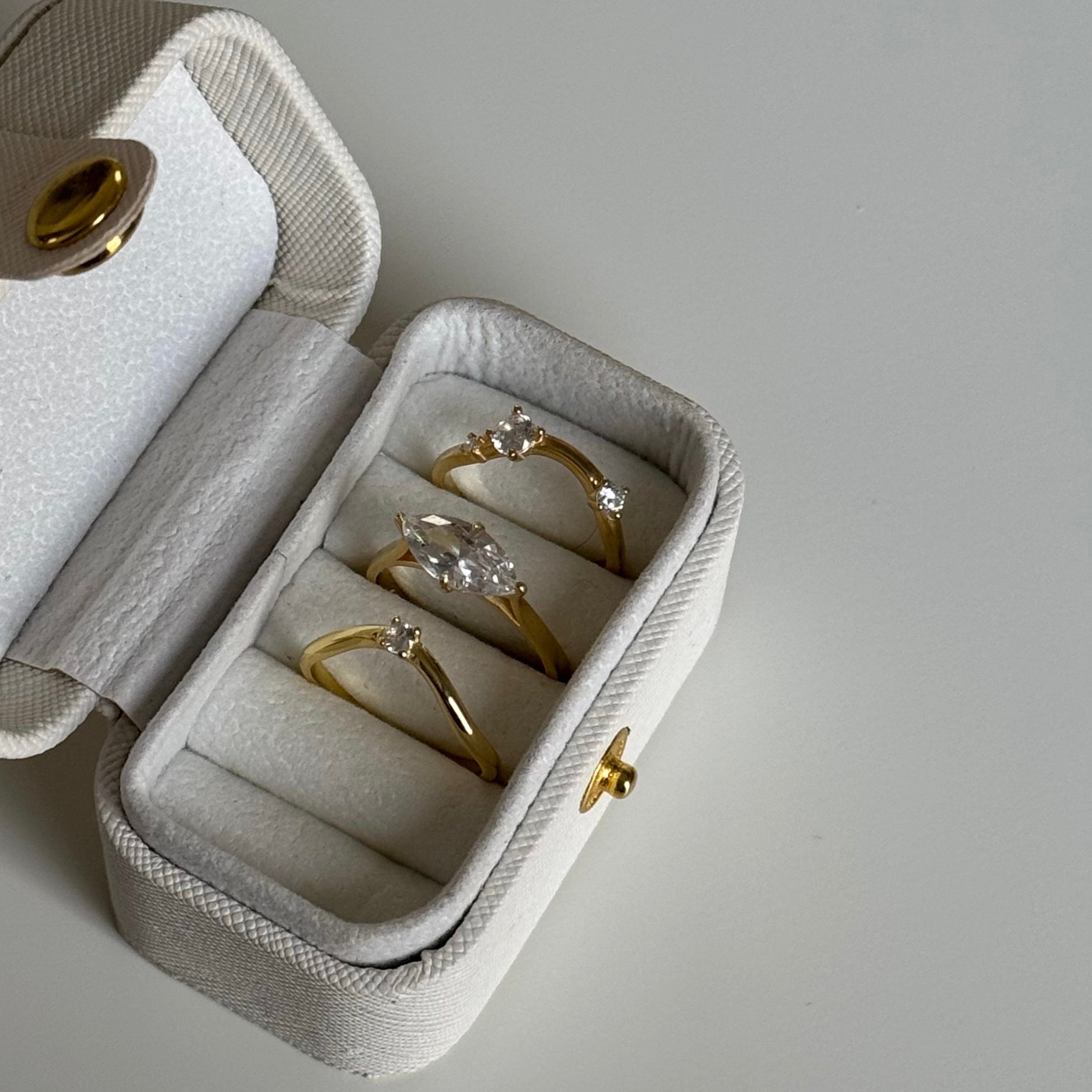 TRİO TAŞLI YÜZÜK | 925 GÜMÜŞ