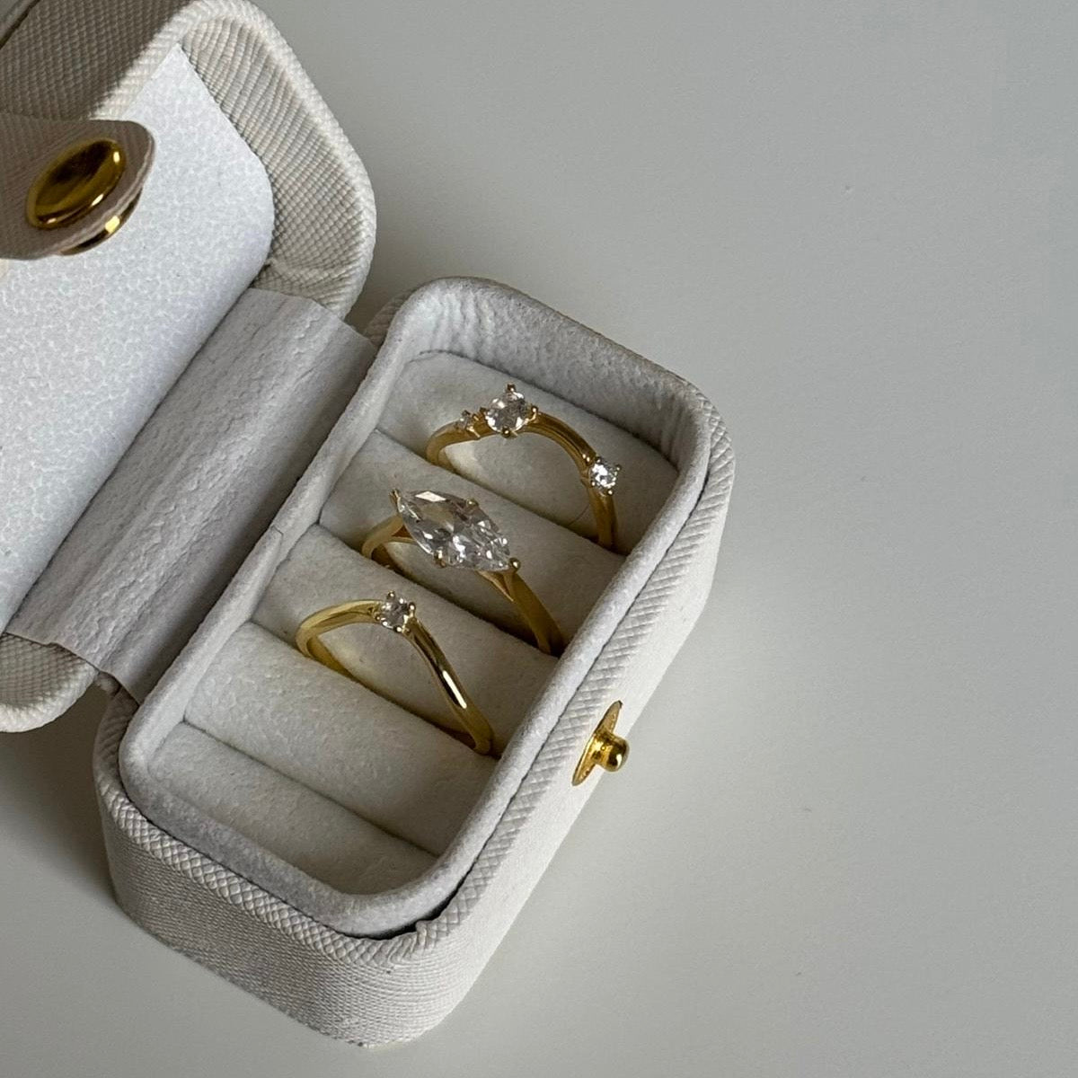 TRİO TAŞLI YÜZÜK | 925 GÜMÜŞ