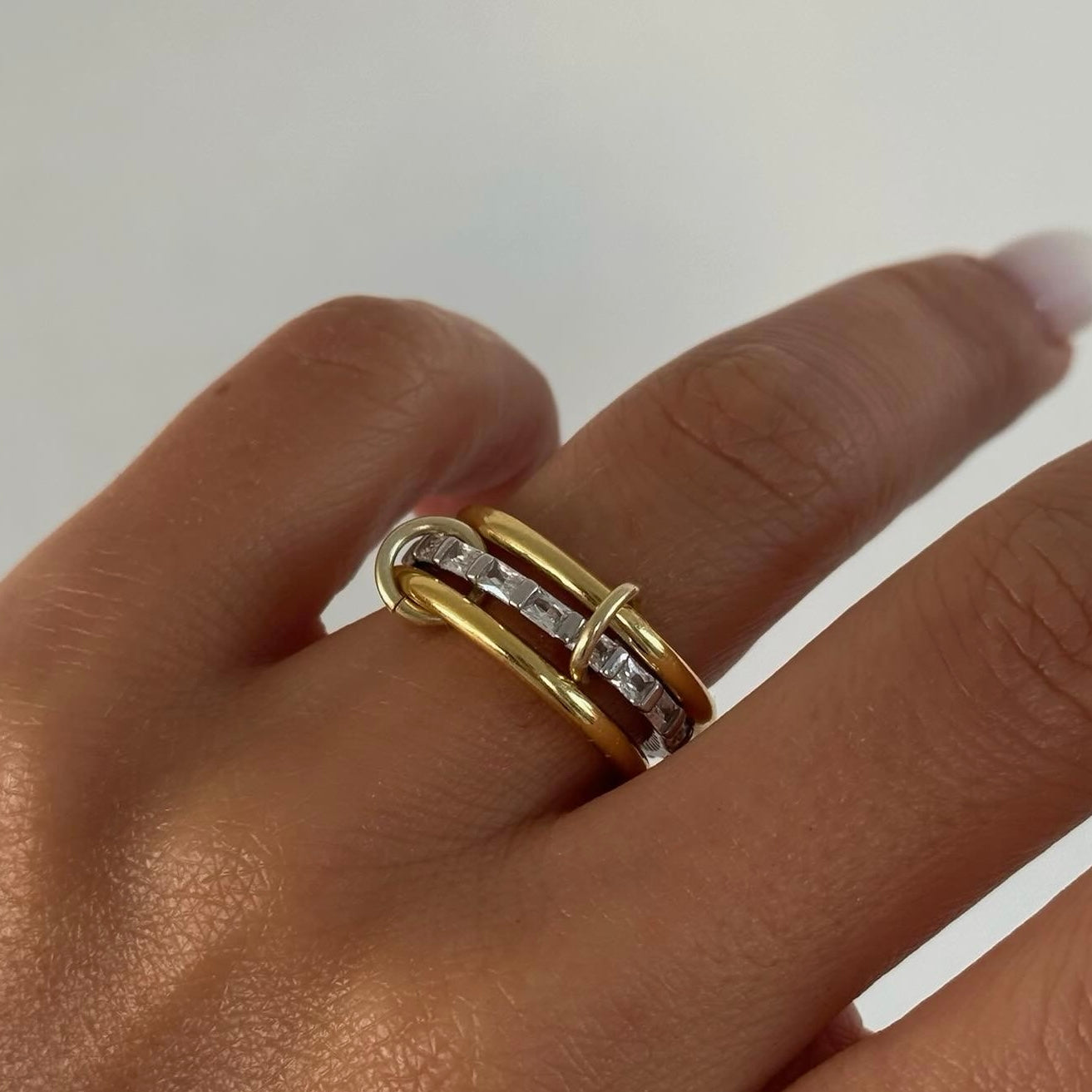 BAGET TAŞLI AMOUR YÜZÜK | 925 GÜMÜŞ
