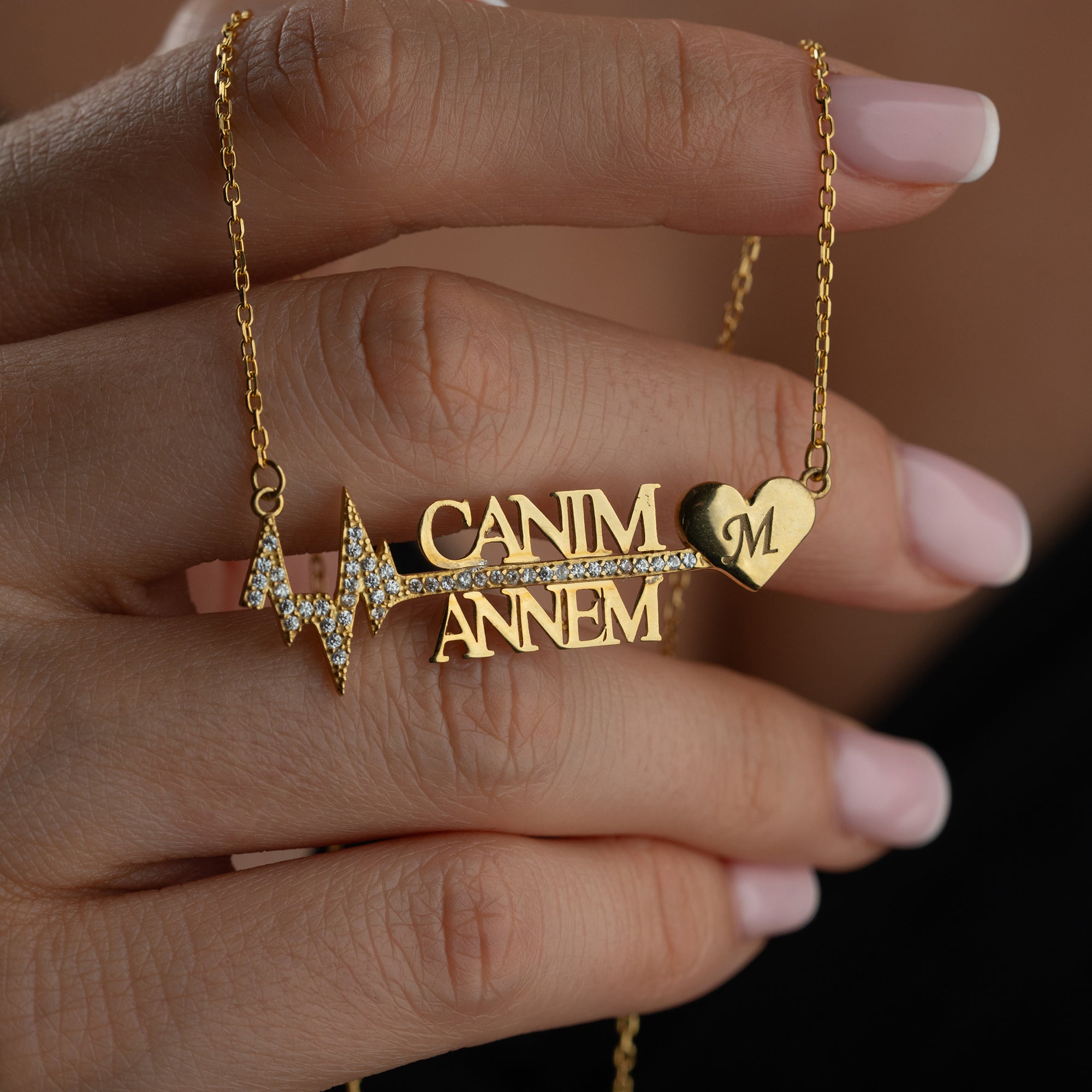CANIM ANNEM TAŞLI KALP RİTMİ HARFLİ KOLYE | 925 GÜMÜŞ