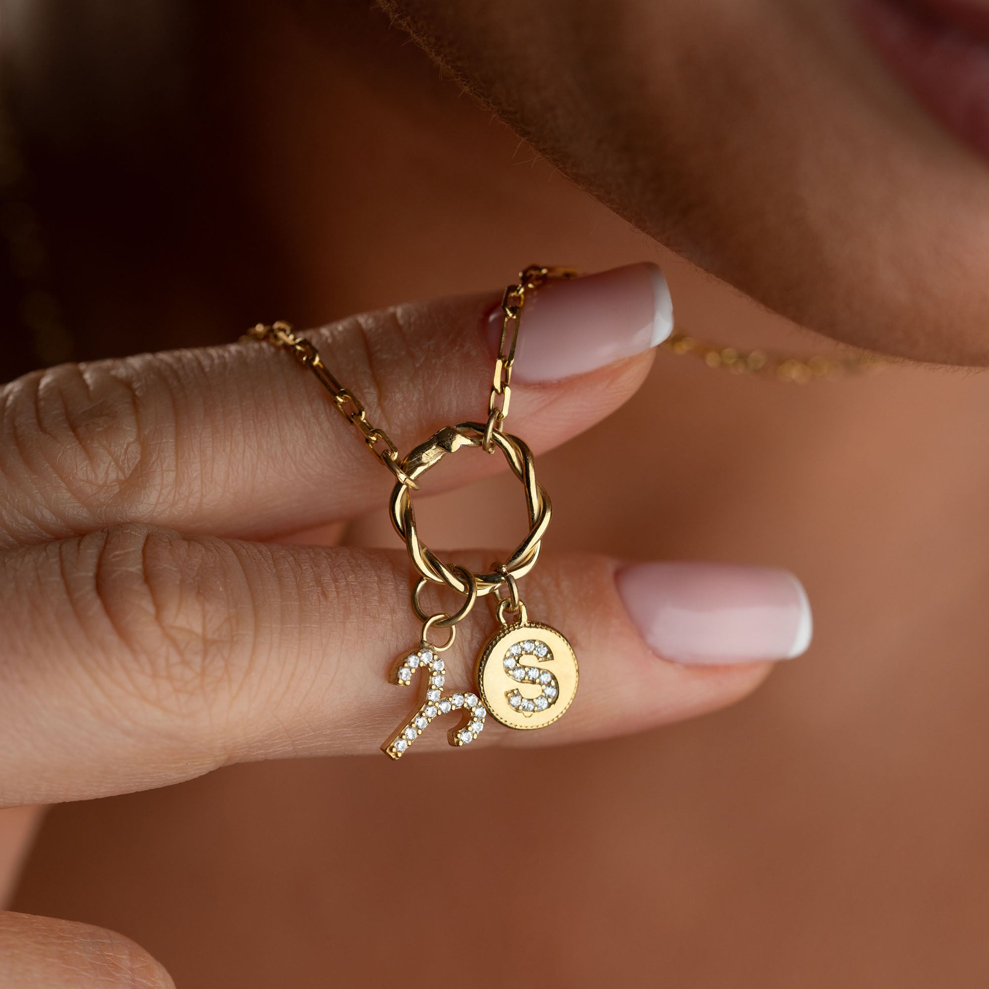 BURÇ HARF CHARM KOLYE | 925 GÜMÜŞ
