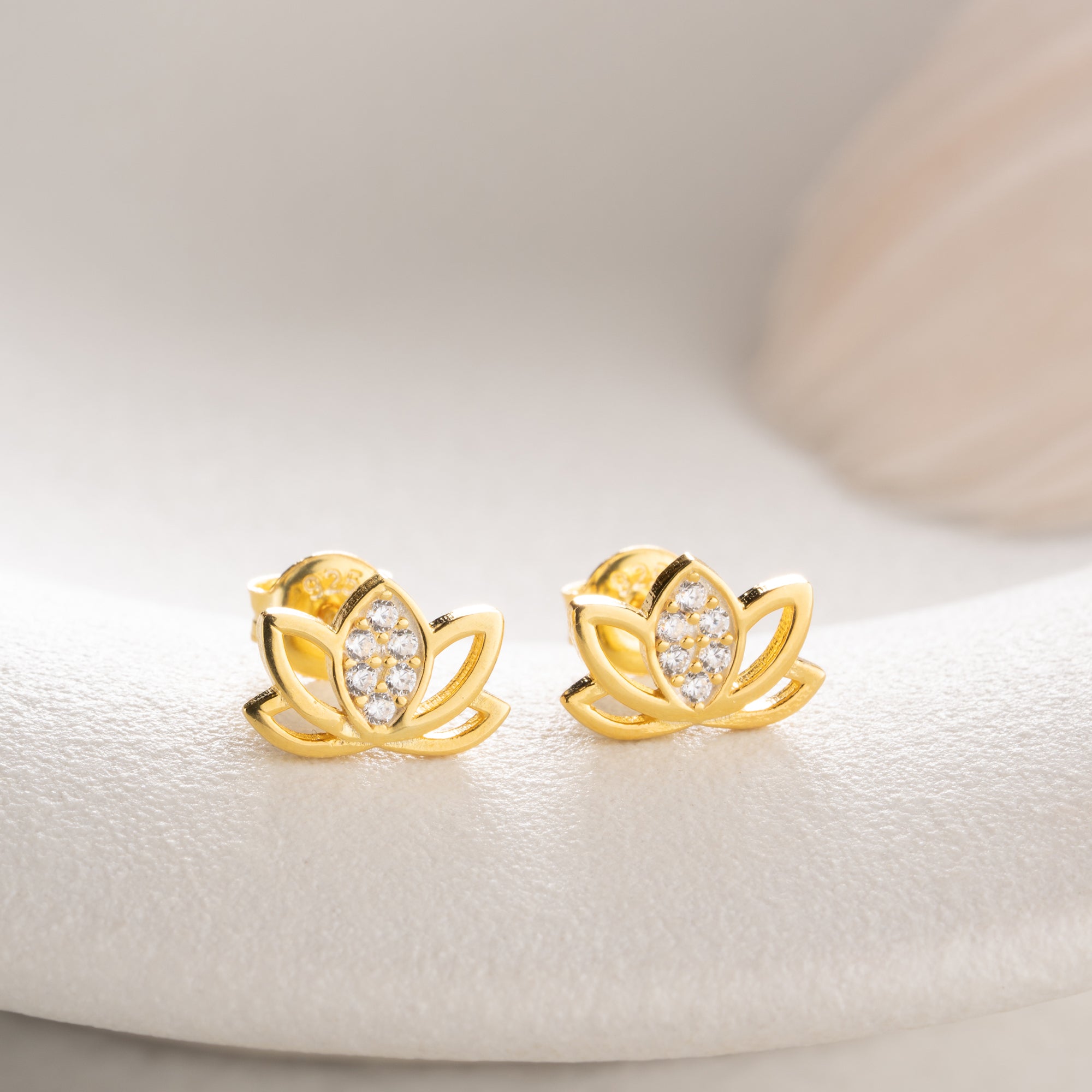 LOTUS IŞILTI KÜPE | 925 GÜMÜŞ