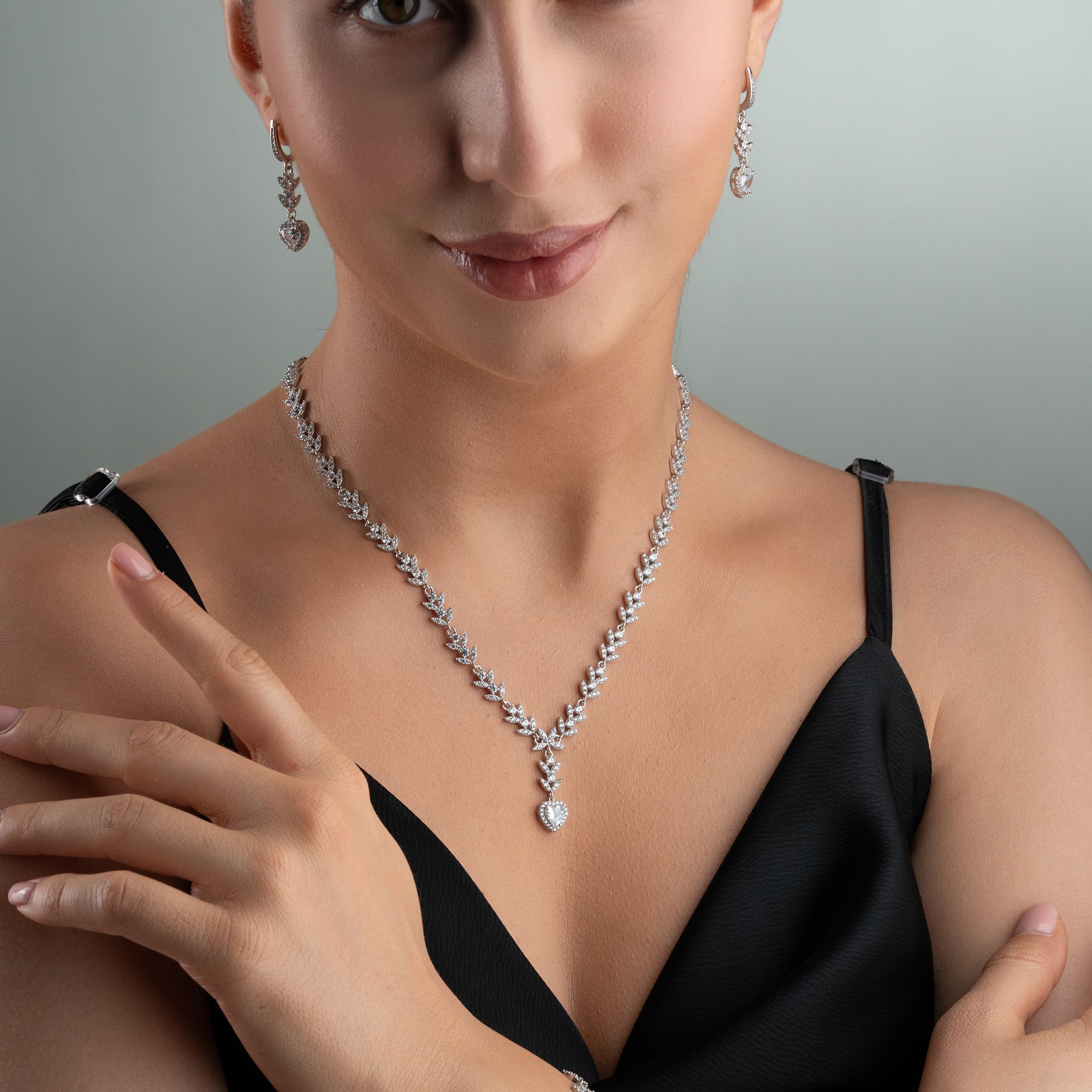 ROYAL HEART KOLYE KÜPE BİLEKLİK SET | 925 GÜMÜŞ