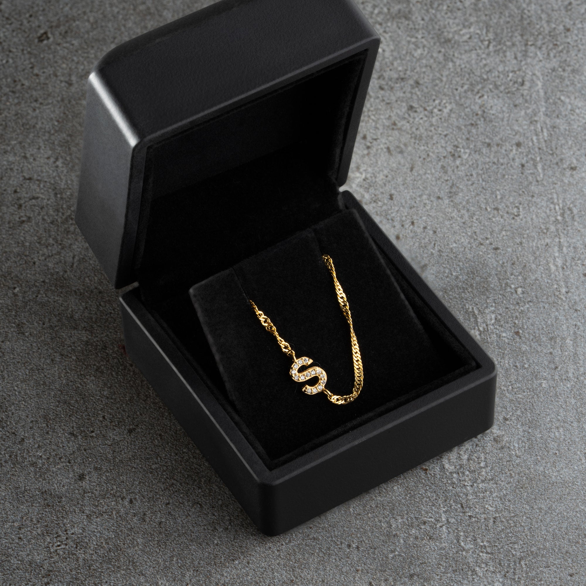 SİNGAPUR ZİNCİRLİ KÖPRÜCÜK HARF KOLYE | 925 GÜMÜŞ