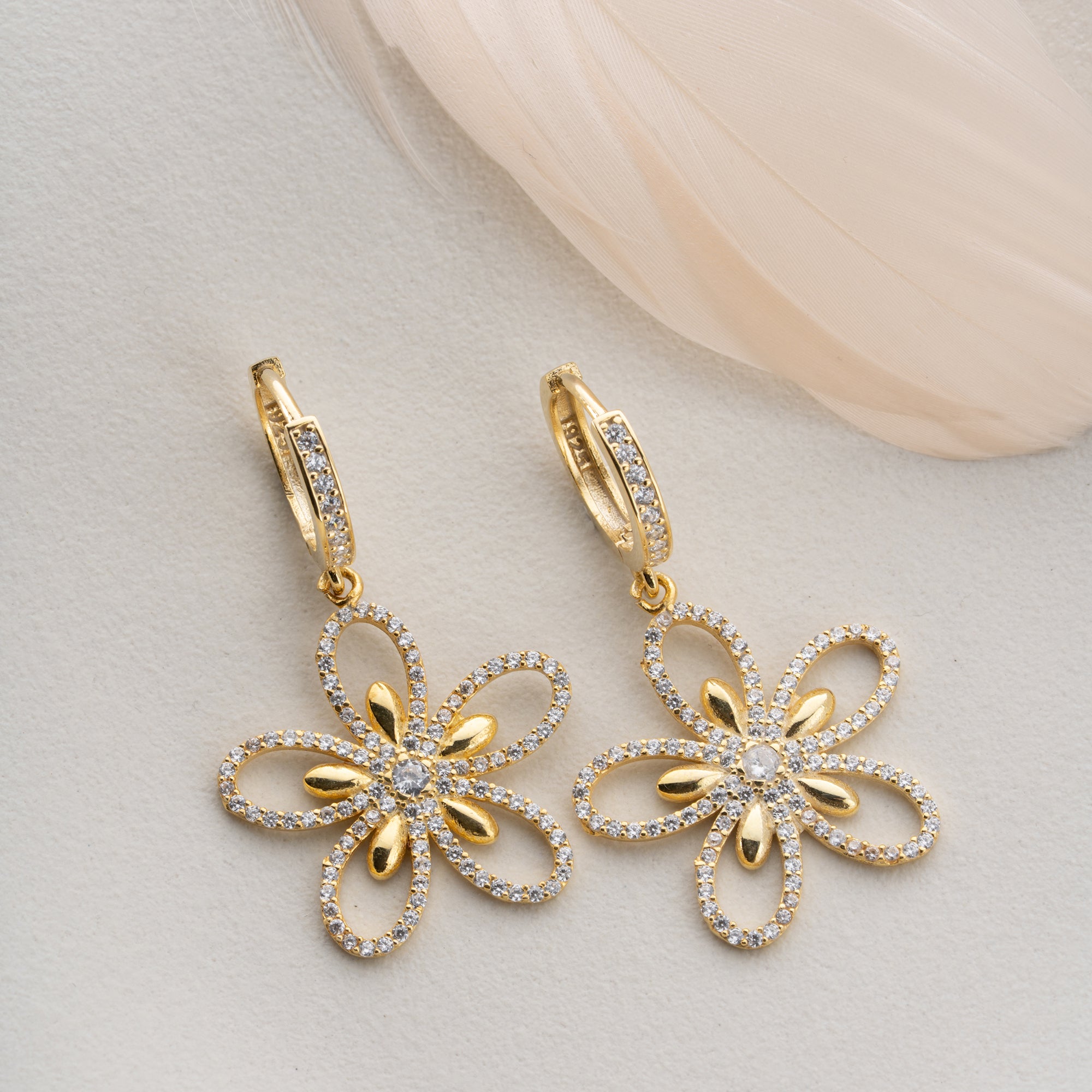 FLORA IŞILTI KÜPE | 925 GÜMÜŞ