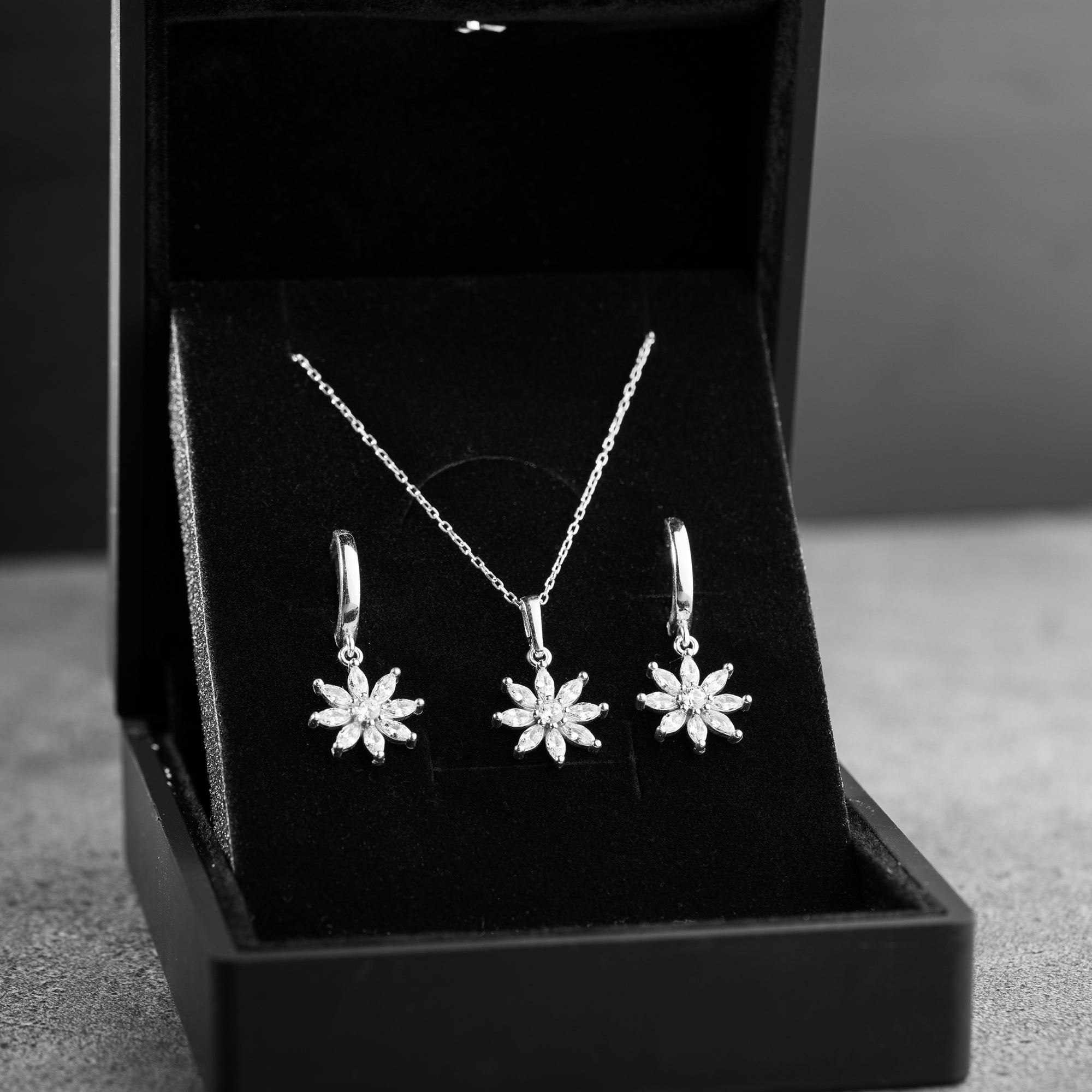 KRİSTAL ÇİÇEK SET | 925 GÜMÜŞ