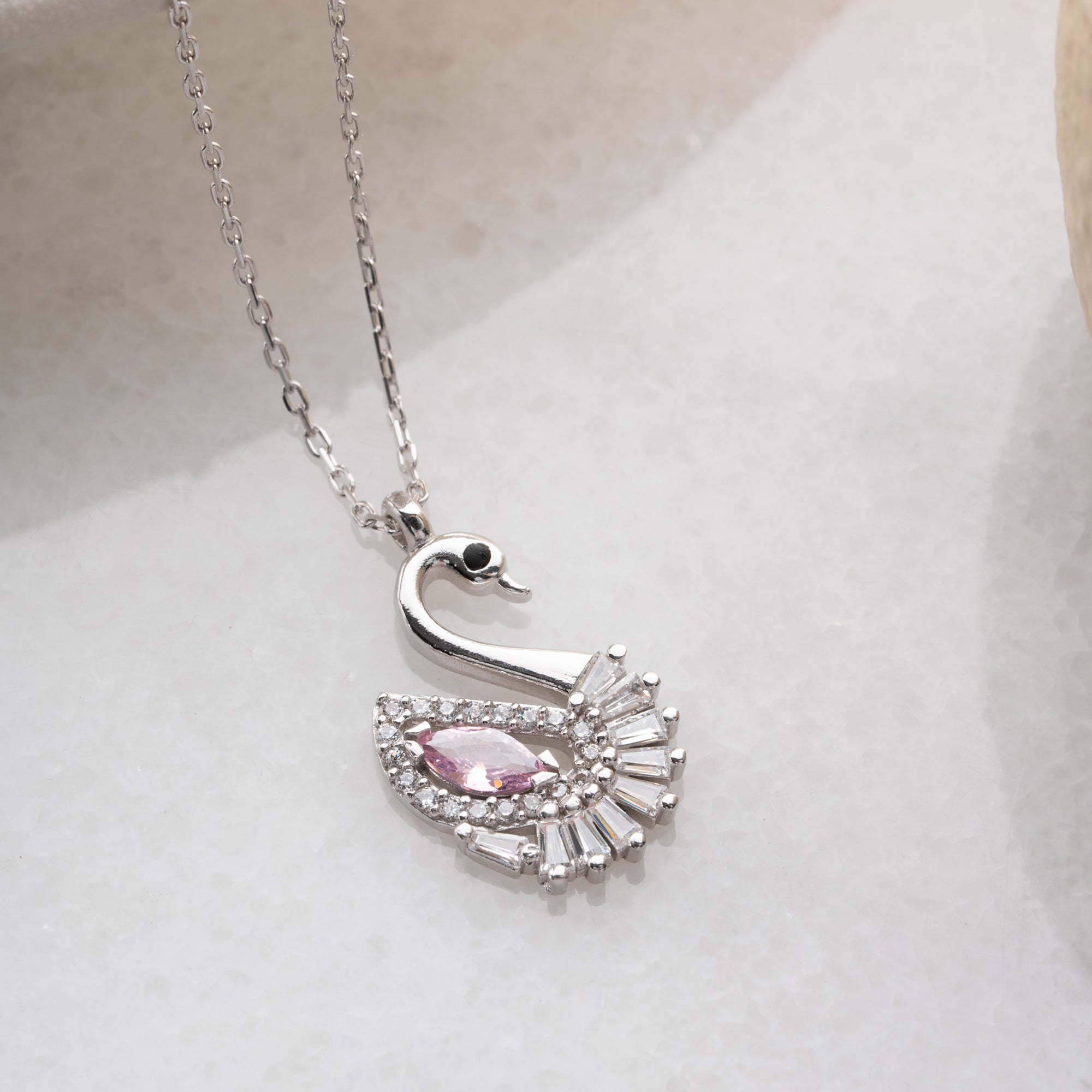 PEMBE TAŞLI KUĞU KOLYE | 925 GÜMÜŞ