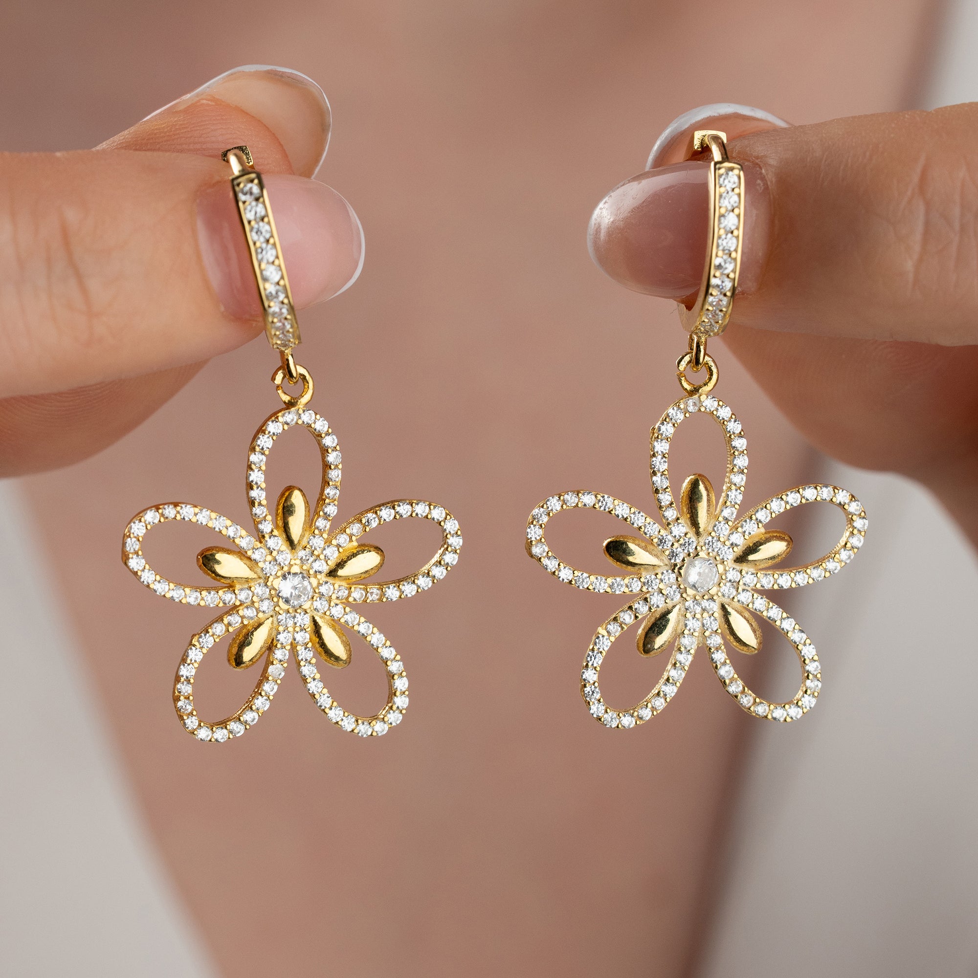 FLORA IŞILTI KÜPE | 925 GÜMÜŞ