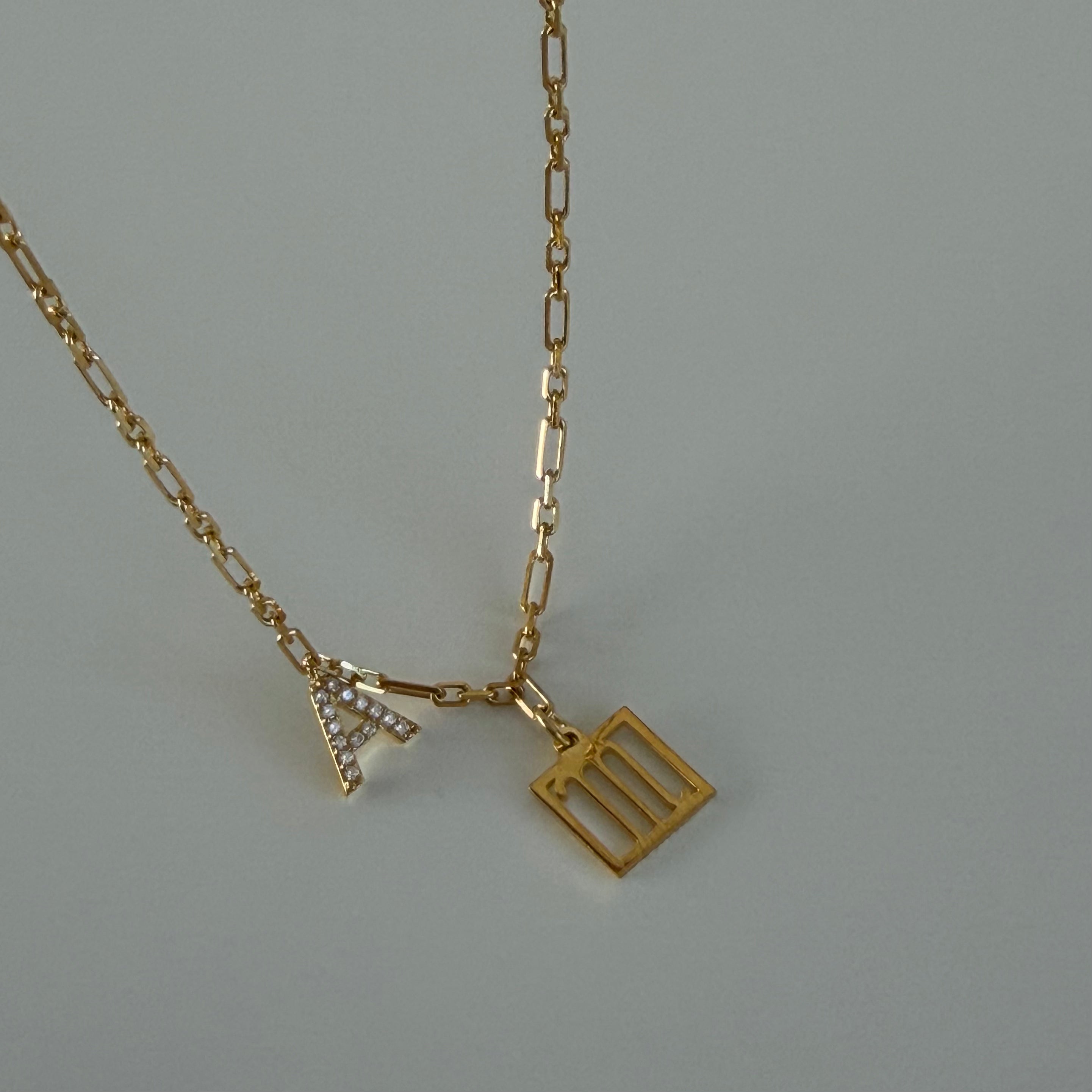 BURÇ HARF KOLYE | 925 GÜMÜŞ