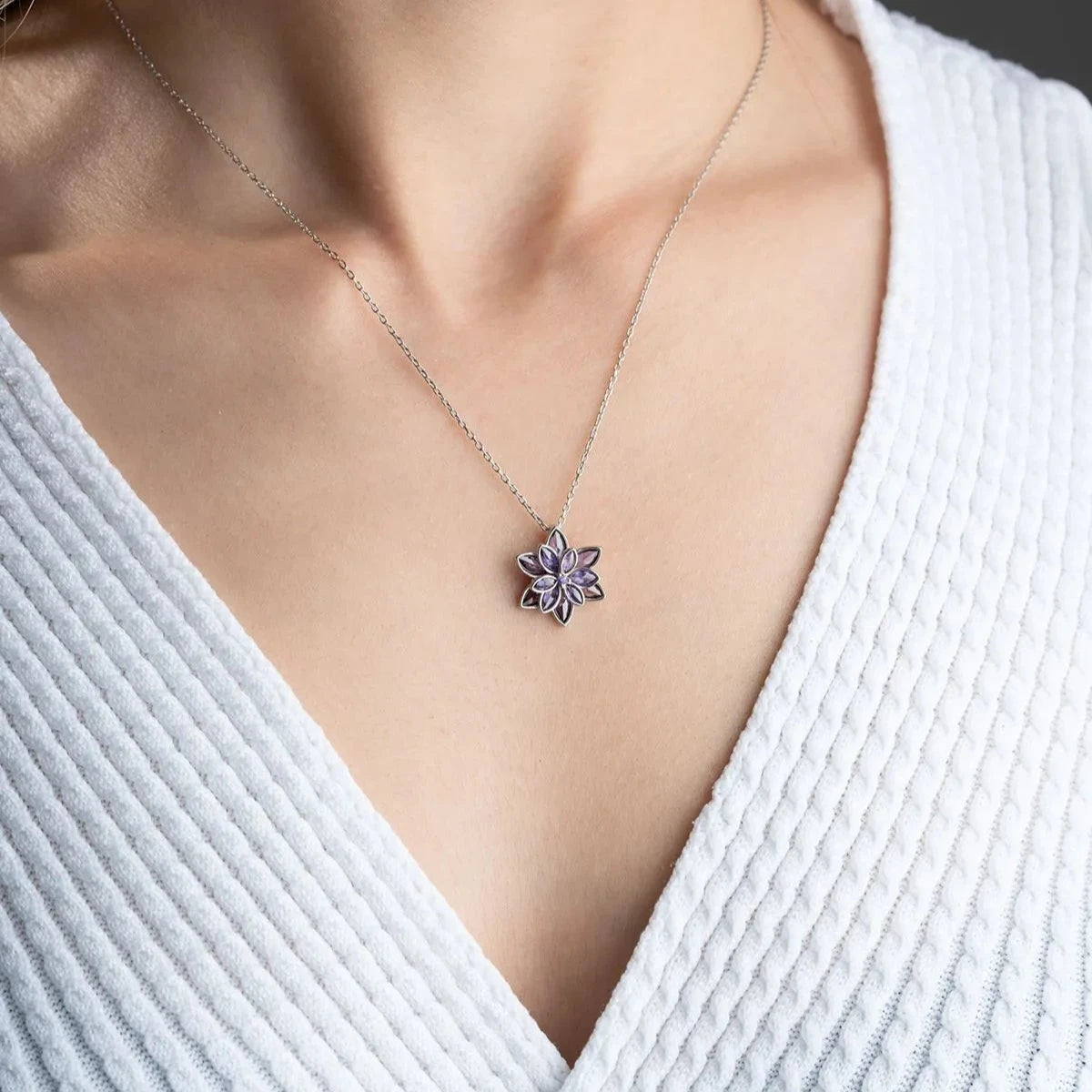 MOR LOTUS ÇİÇEĞİ KOLYE | 925 GÜMÜŞ