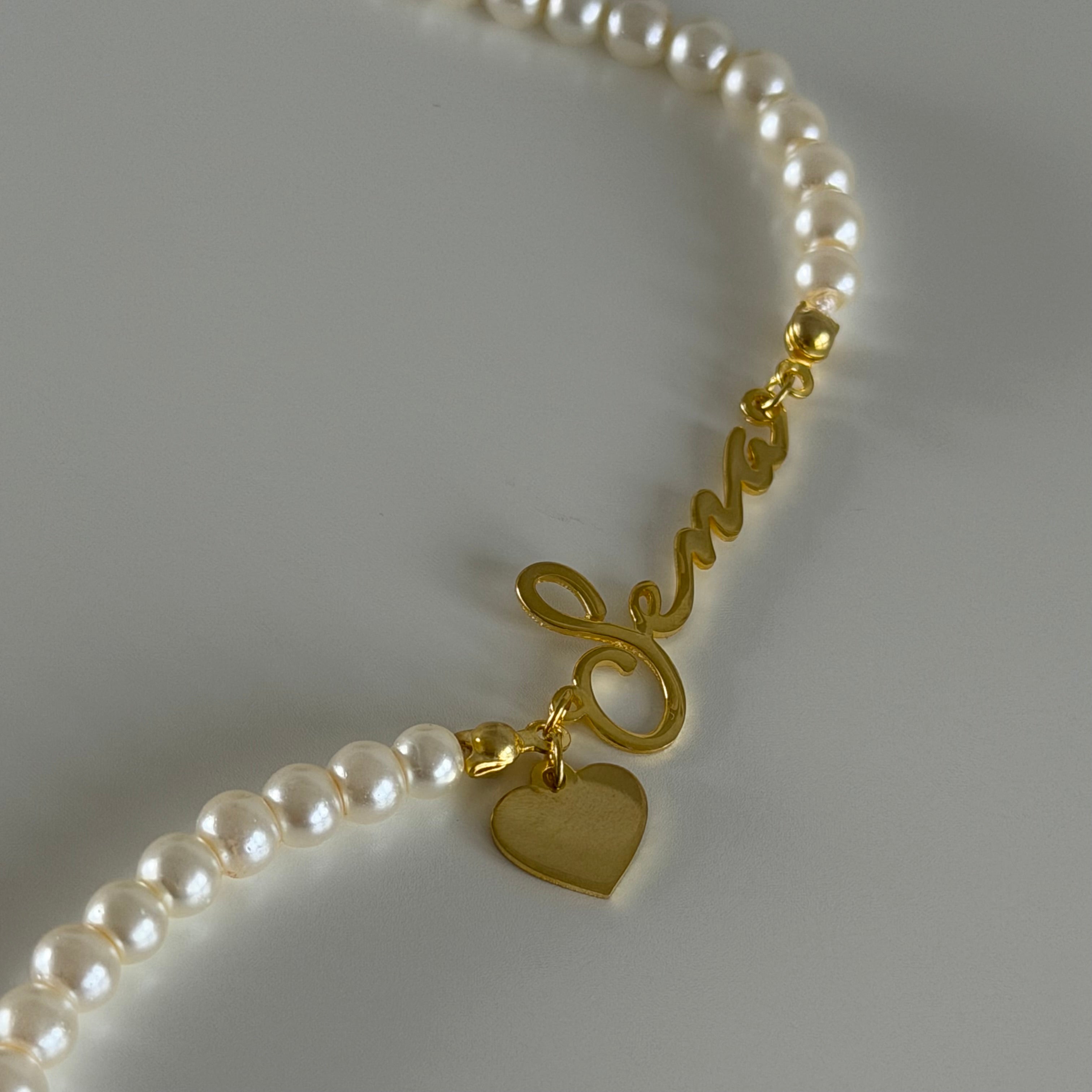 İNCİLİ KALPLİ İSİM BİLEKLİK | 925 GÜMÜŞ