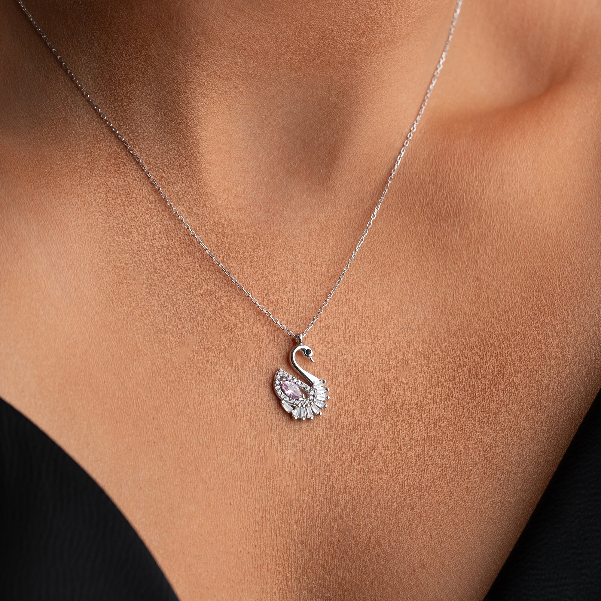 PEMBE TAŞLI KUĞU KOLYE | 925 GÜMÜŞ