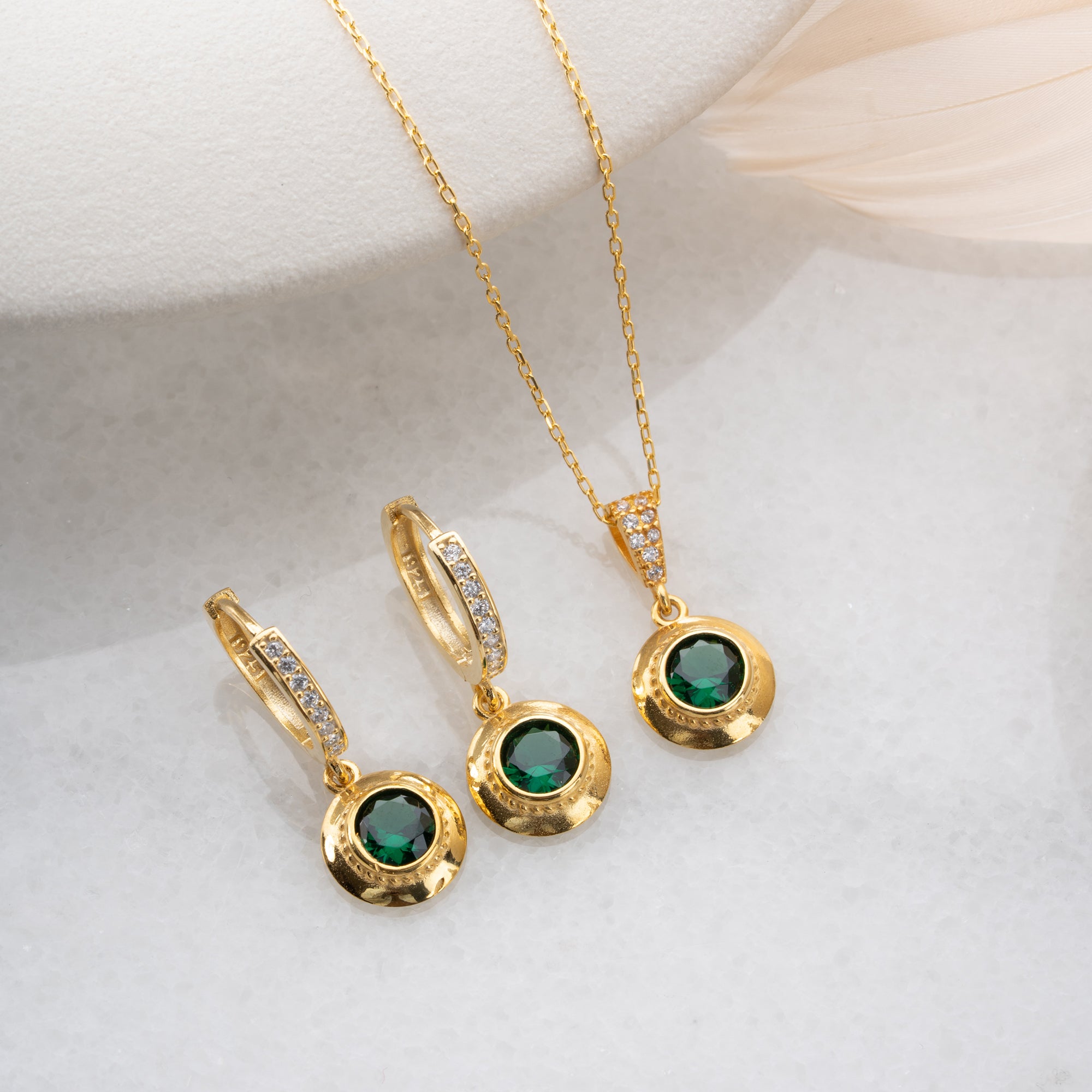 ZÜMRÜT IŞILTISI SET | 925 GÜMÜŞ