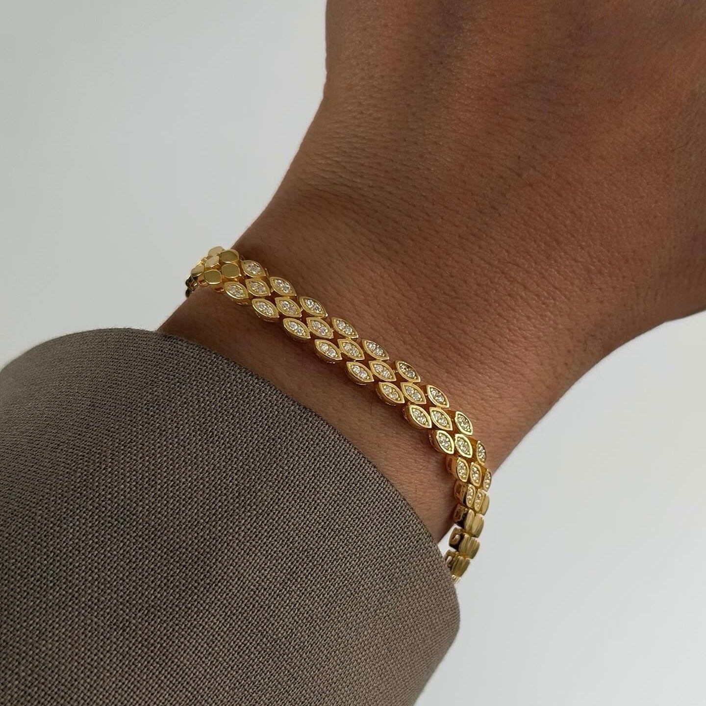 YARI TAŞLI BADEM BİLEKLİK | 925 GÜMÜŞ